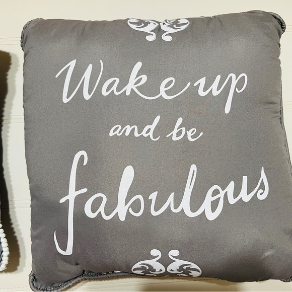 2 gray accent pillows - Picture 2 of 5